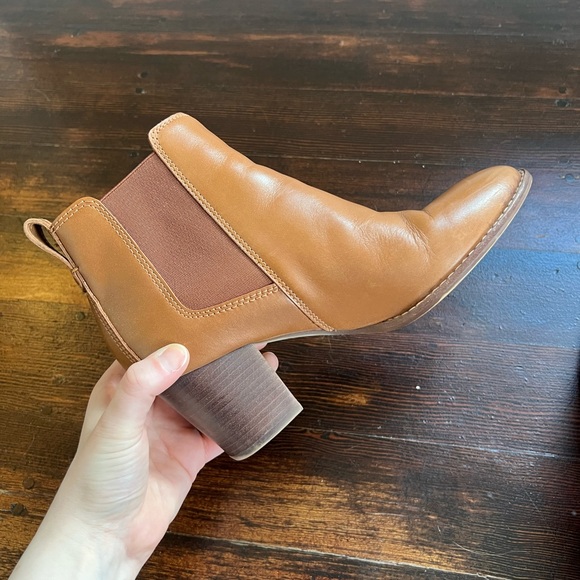 Madewell Regan Chelsea Pull On Leather Boot in Brown - Picture 2 of 6